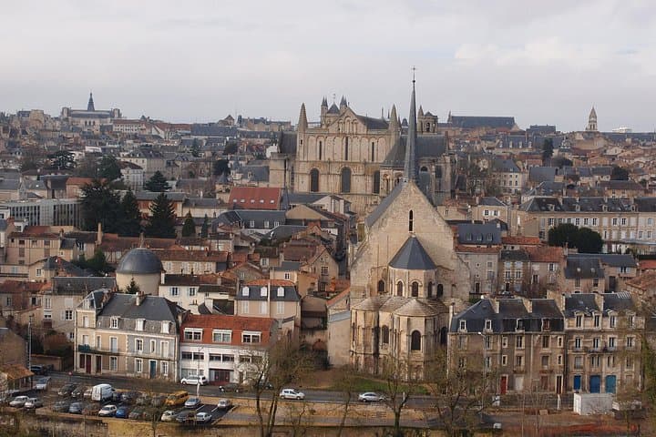 Poitiers Outdoor Escape Game: Search of Legends Walking Quest photo 2