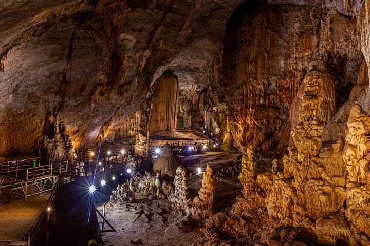 Half-Day Paradise Cave Tour: Morning Exploration of Phong Nha’s Underground Palace photo 4