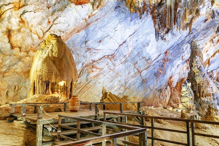Phong Nha–Ke Bang & Khe Sanh: 2-Day Caves and DMZ History Tour from Ninh Binh photo 2