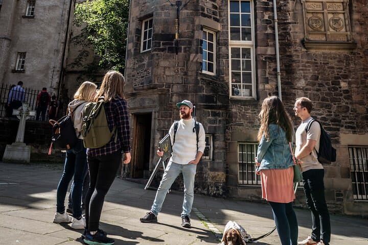 Edinburgh Old Town Walking Tour with Holyrood Palace Entry — 3-Hour Guided History Walk photo 5