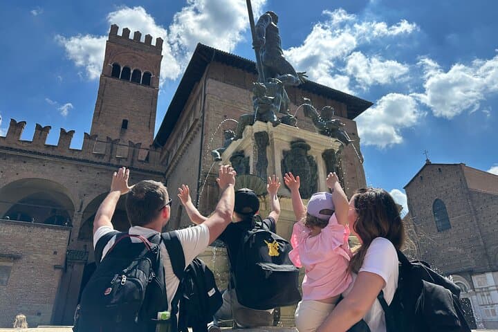 Bologna Family Walking Tour for Kids: Kid-Friendly Private Sightseeing photo 1