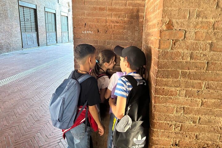 Bologna Family Walking Tour for Kids: Kid-Friendly Private Sightseeing photo 4