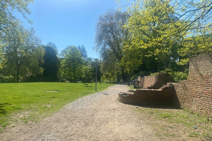 Wageningen Escape the City: 2.5 km Puzzle Walk Through Liberation Landmarks photo 4