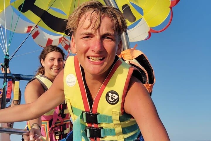 Parasailing Over Salento Coast: 60-Meter Private Flight Above the Sea photo 4