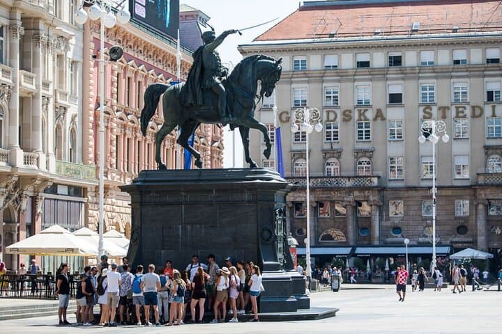 Zagreb Hike Urban Explorer Quest: Gradec, Kaptol & City Views photo 2