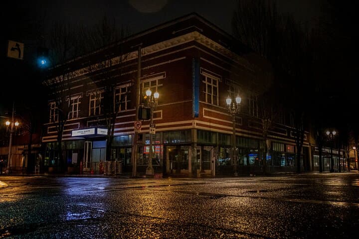 Portland Old Town Ghost Tour: Lantern-Lit Walk Through Haunted History photo 5