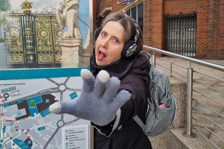 60-Minute Zombie Scavenger Hunt in Islington — City Survival Game photo 2