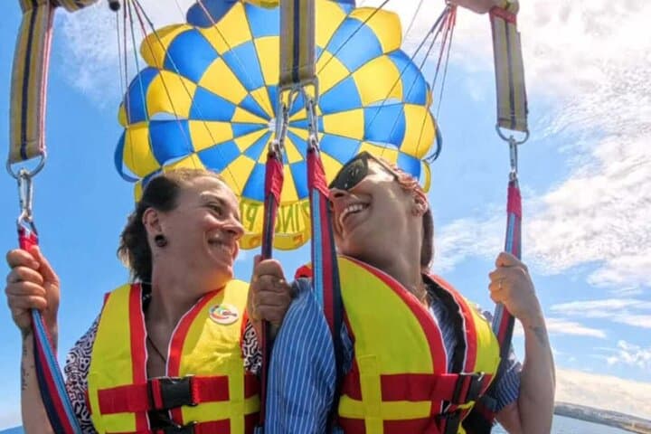 Parasail Over Polignano a Mare: 15-Minute Flight Above the Adriatic Coast photo 4
