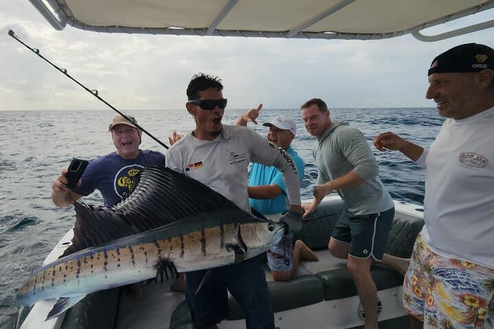 Private Sport Fishing to South Pearl Islands — 10-Hour 38ft Charter from Panama City photo 6