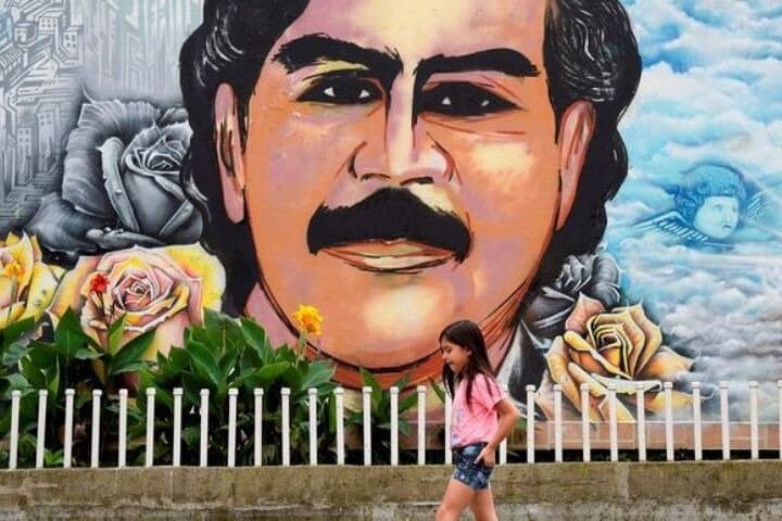 Medellín Pablo Escobar Tour: History, Sites & Responsible Reflection photo 4