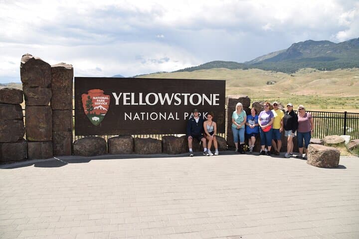 Private Yellowstone Wildlife Safari — Lamar Valley & Slough Creek Small-Group Tour photo 4