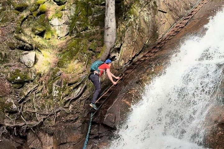 Oslo River Gorge Hike and Waterfall Ladder to Mountain Lake — Day Trip