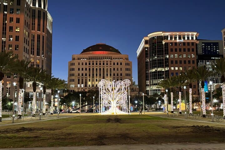 Orlando Scavenger Hunt: Self-Guided Historic Walking Game Around Lake Eola photo 5
