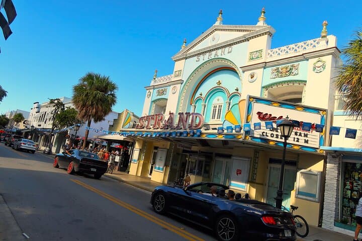 Explore Key West on Foot: The Ultimate Scavenger Hunt Walking Tour photo 3