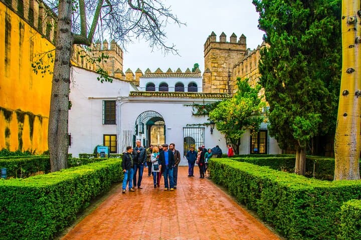 Seville Cathedral, Giralda & Royal Alcázar: Fast-Track Guided Walking Tour photo 6