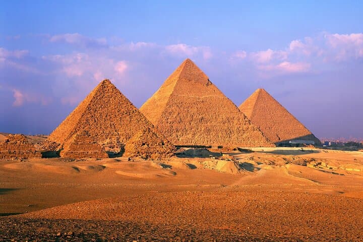 Private Giza Pyramids, Sphinx, Saqqara & Memphis Day Tour