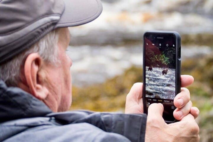 Waterfall Creek Bear Viewing: Private Floatplane Tours from Juneau photo 3