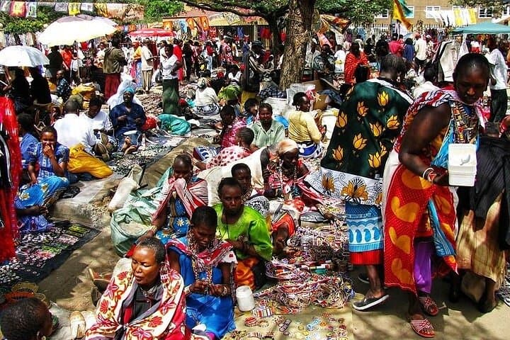 Nairobi Airport Layover: Cultural Shopping Experience for Authentic Souvenirs photo 4