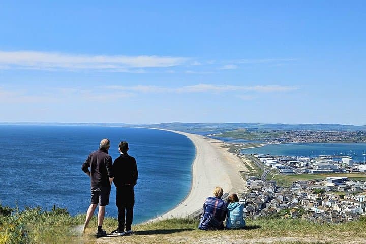 Jurassic Coast Day Tour from Portland: Lulworth Cove, Durdle Door & Corfe Castle photo 3