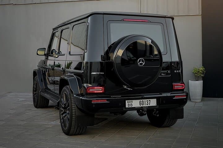 Dubai Luxury Car Rental: Hourly Supercar and SUV Hire photo 3