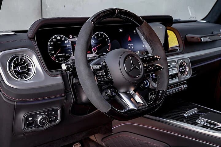 Dubai Luxury Car Rental: Hourly Supercar and SUV Hire photo 6