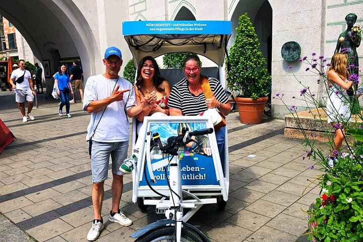 Glide Through Munich: Private Rickshaw Tour to the English Garden photo 6