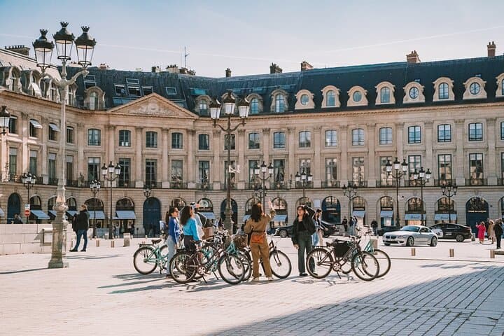 Paris Highlights by Bike: 4-Hour Guided Ride from Eiffel to the Louvre photo 4