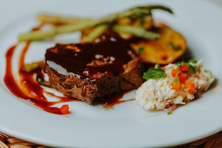 Luxury Four-Course Caribbean Dinner Cruise in Aruba — Sunset Chef's Table Afloat photo 3