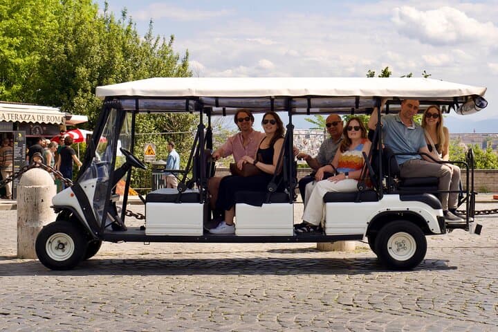 Rome Golf Cart Tour & Professional Photoshoot — Glide Through History with a Pro Photographer