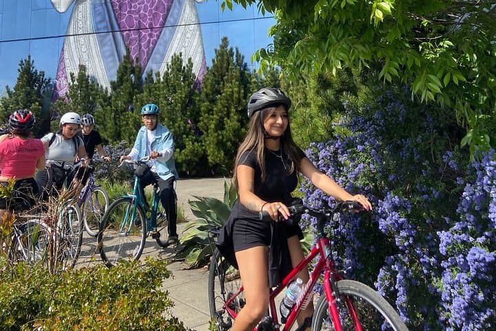 Bike Portland: Bridges, Murals, Poetry & Doughnuts on a 2–3 Hour City Ride