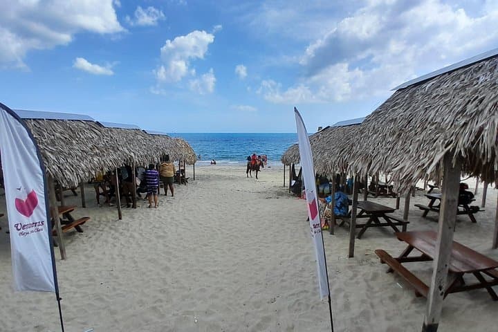 Panama's Pacific Riviera: Santa Clara Beach Club Day Trip from Panama City