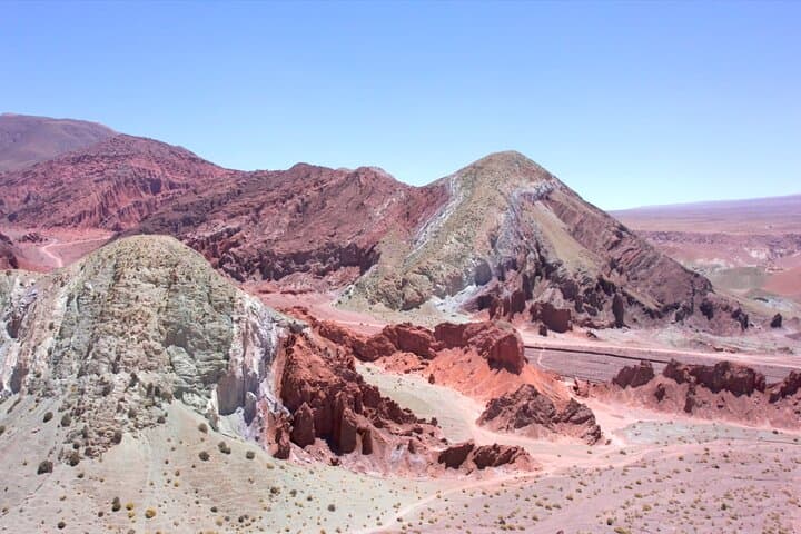 Rainbow Valley and Yerbas Buenas Petroglyphs — Geology Hike from San Pedro de Atacama photo 2