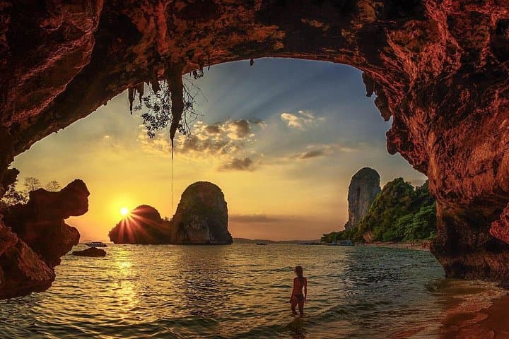 Sunset BBQ and Bioluminescent Night Swim: Krabi 7-Island Longtail Tour photo 1