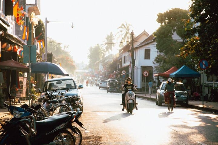 Cycling Luang Prabang: Half-Day Back-Roads Tour from Past to Present
