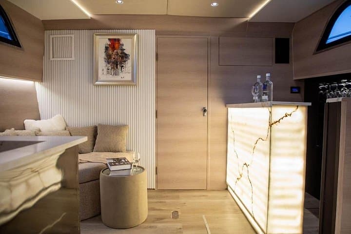 Private Yacht Cruise from Dubai Marina — 2–4 Hour Luxury Coastal Charter photo 3