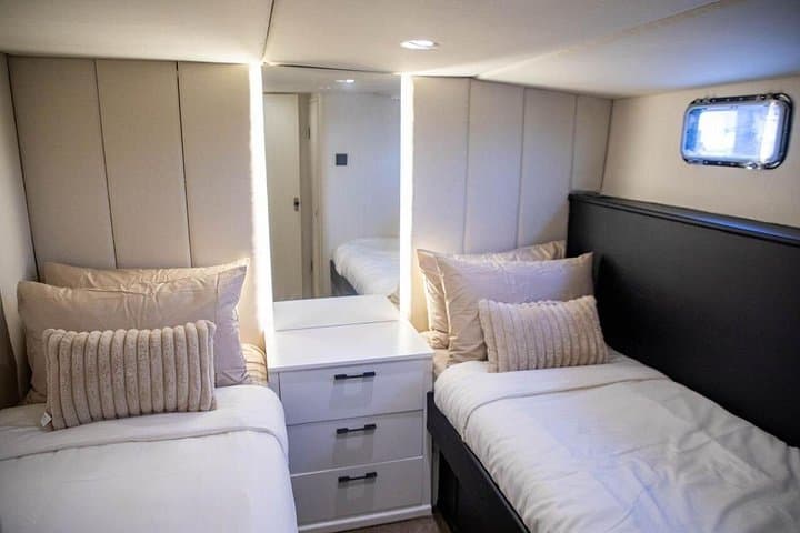 Private Yacht Cruise from Dubai Marina — 2–4 Hour Luxury Coastal Charter photo 6