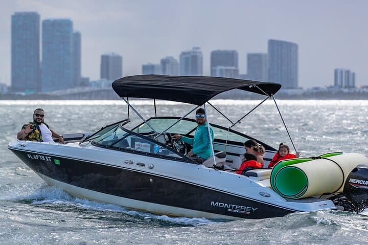 Miami Beach Boat Rental with Captain — 2-Hour Biscayne Bay Cruise & Sandbar Stop