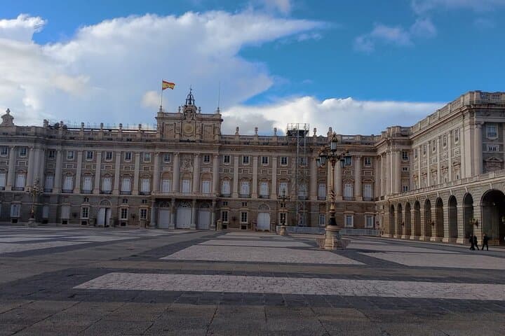Custom Madrid Mixed Tour: Private Small-Group Prado, Royal Palace & La Latina Walk photo 2