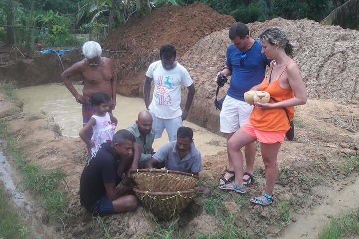 Hunt for Ceylon Sapphires: Private Gem Mining Tour from Colombo or Negombo photo 5
