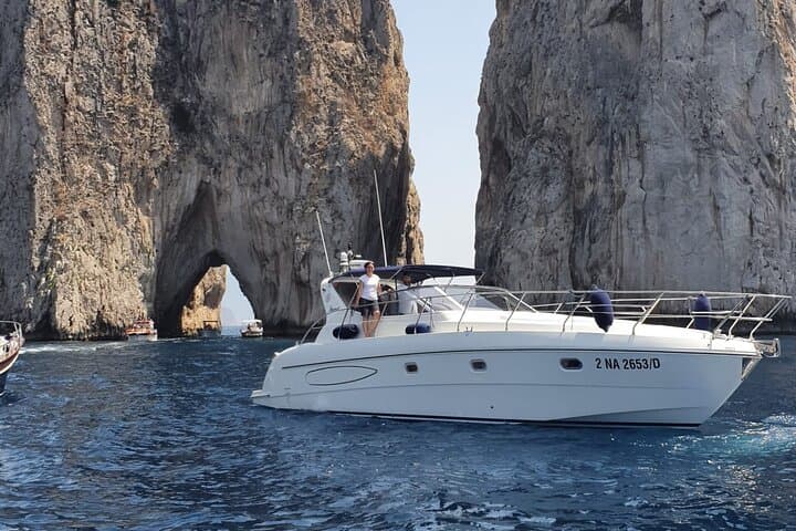 Private Yacht Cruise Around Capri: Full-Day Swim, Caves & Faraglioni
