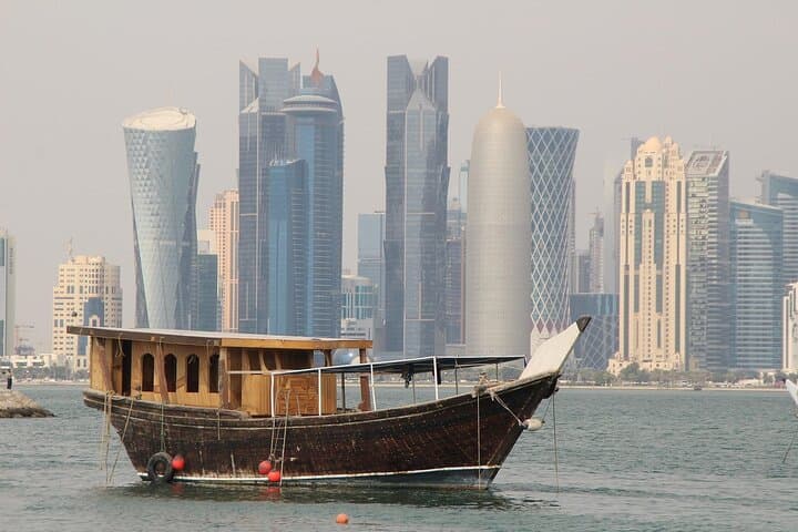 Doha Dhow Cruise: Evening Arabic Dhow Boat Tour on the Corniche photo 3