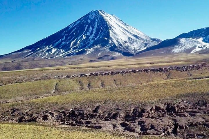 Salares Route: Caldera de la Pacana, Licancabur & Quisquiro Salt Flats photo 3