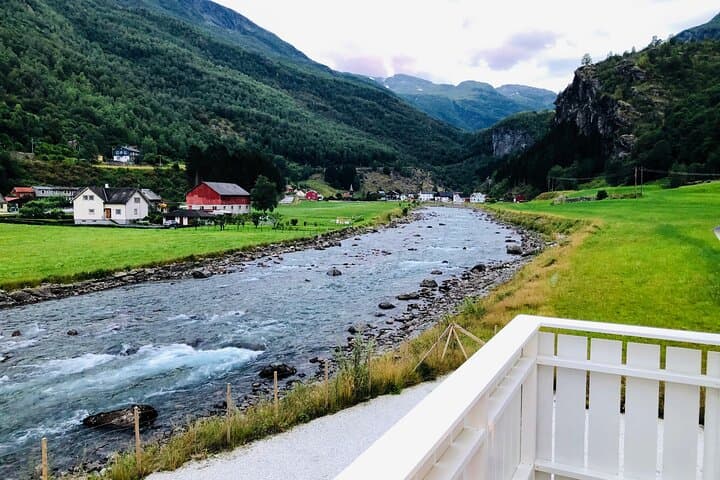 Oslo to Sognefjord: Full-Day Private Fjord Cruise & Flåm Railway photo 5