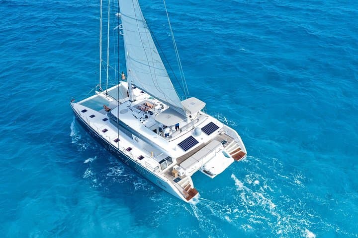 Catamaran Snorkel Trip from Cancun to Isla Mujeres: Reef, Beach Club & Open Bar photo 2