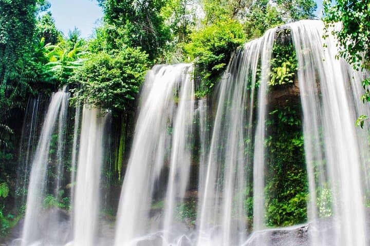 Phnom Kulen Waterfall & River of a Thousand Lingas: Full-Day Tour from Siem Reap