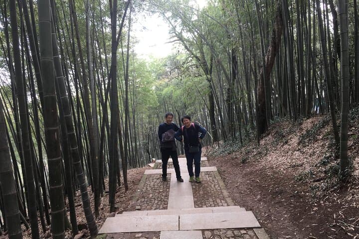 Personalized Hangzhou Private Tour — West Lake, Tea Tasting & Local Life photo 5