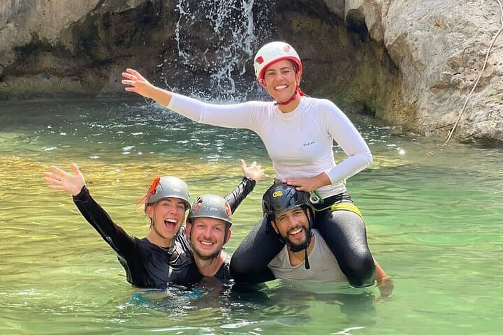 Full-Day Wadi Mibam & Bimmah Sinkhole Tour from Muscat