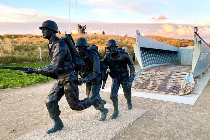 Private D-Day American Landing Tour — Omaha Beach, Utah Beach, Pointe du Hoc & American Cemetery photo 1