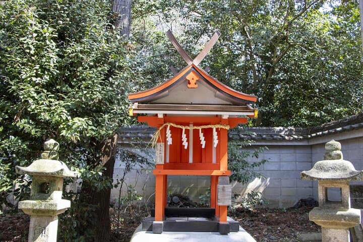 Iwashimizu Hachimangu Shrine Guided Tour & Cable Car — Kyoto Mountaintop Hachiman Experience photo 4