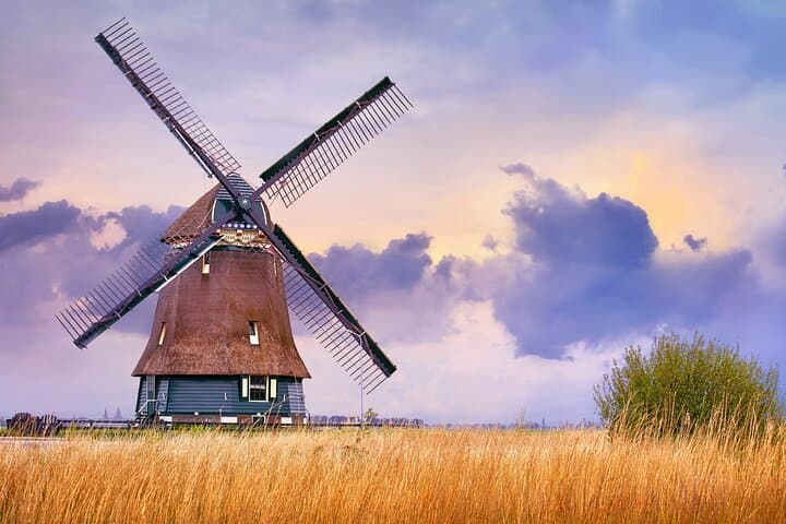 Private Zaanse Schans & Volendam Tour from Amsterdam — Windmills, Cheese and Harbour Strolls photo 5